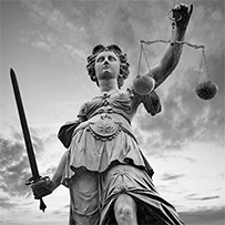 עורכי דין המתמחים בביטוח לאומי. | זכויות תאונות עבודה - אורי דלאל עו"ד